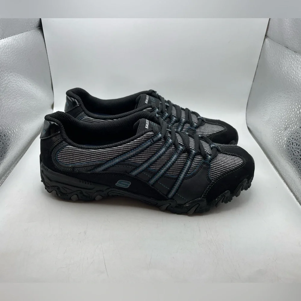 Skechers Compulsions Sleek womens black leather sneakers size 6.5